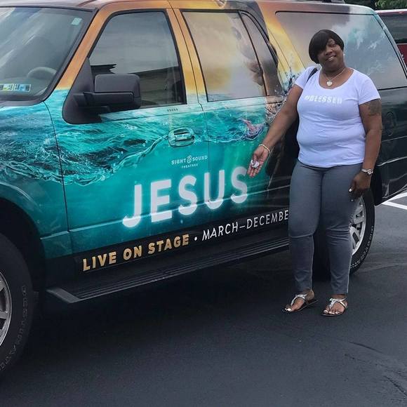 Meet your Posher, Aisha - Picture 1 of 1